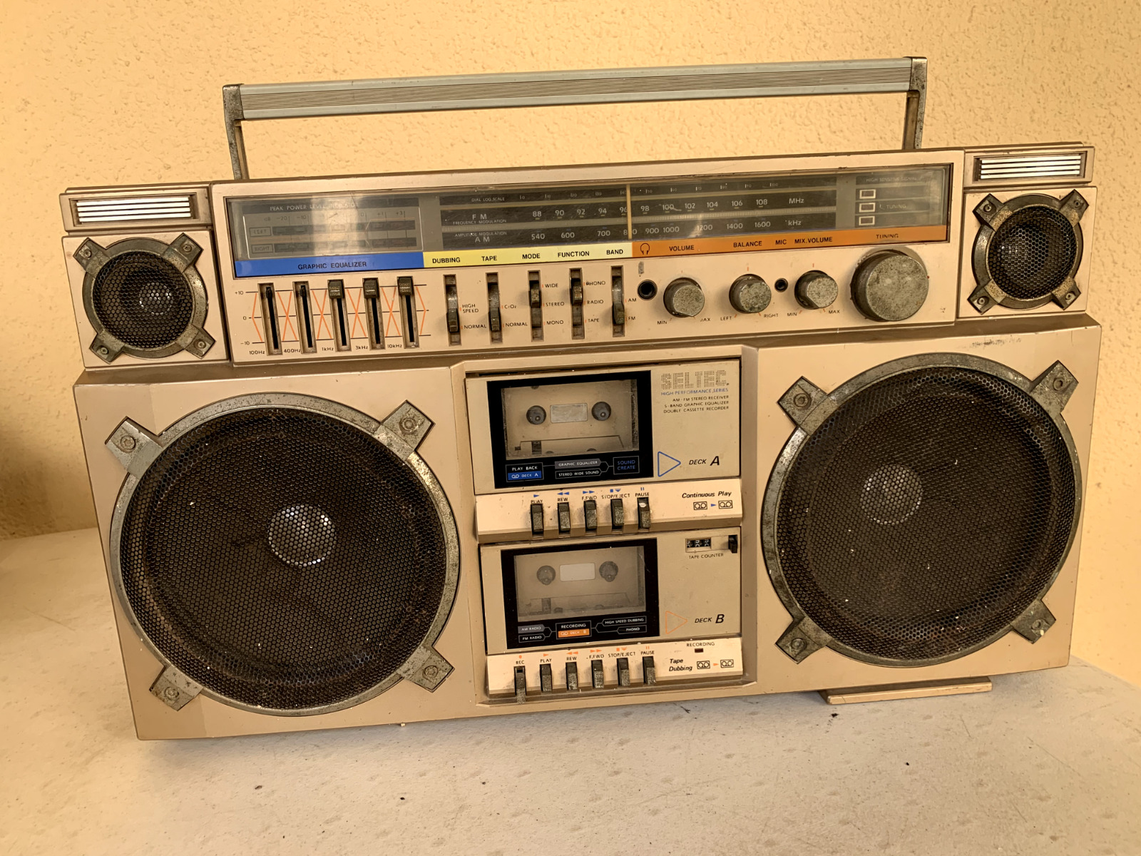 Boombox Seltec Gx-555 Radiorecorder Player -произведён в ТАЙВАНЕ