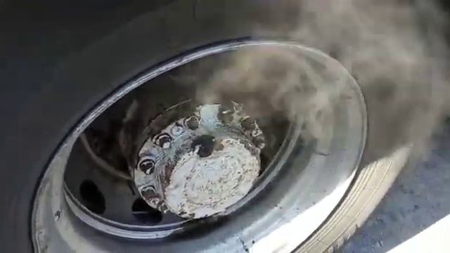 Перегрелись тормоза на перевале бывает и такое ) смотреть онлайн