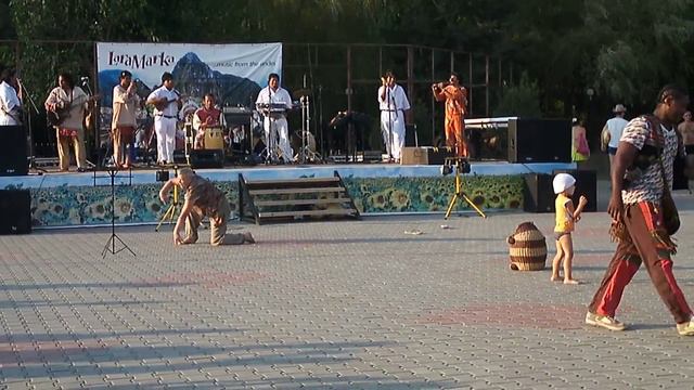 Южно-Американские пляски на Черном море смотреть онлайн