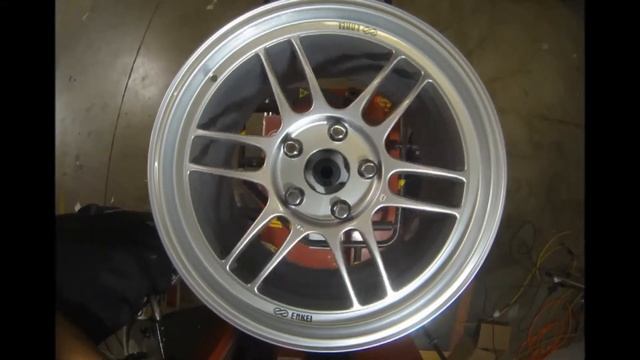 Enkei Wheels RPF1 Silver смотреть онлайн