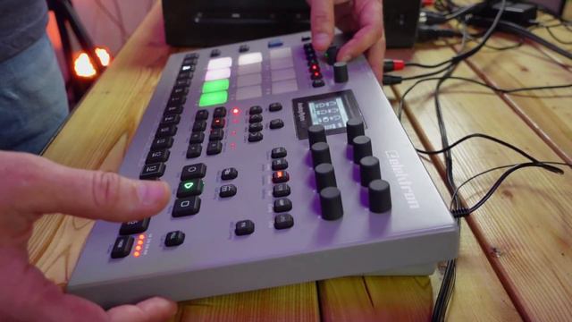 FRIDAYLive - Analog solution/ANSO @Lab23 [live set, techno] смотреть онлайн