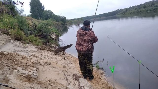 Рыбалка на реке Клязьма. Ловля на фидер белой рыбы. смотреть онлайн