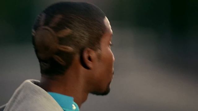Nokia Lumia 800 - Offcial Commercial смотреть онлайн