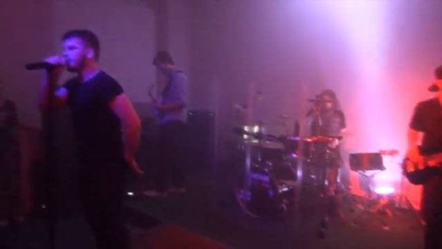 C4 - В бетонной коробке (Lumen cover) смотреть онлайн