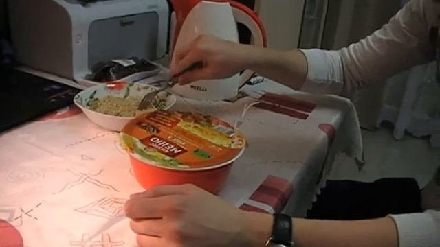 Самая дешёвая VS самая дорогая лапша БП. Фуд/фастфуд. смотреть онлайн