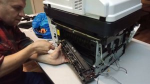 Разборка принтера Kyocera ECOSYS M2035dn, для того чтобы определить неисправность Картридж исправный