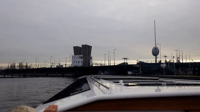 Амстердам. Продолжение прогулки по реке Амстель 3 смотреть онлайн