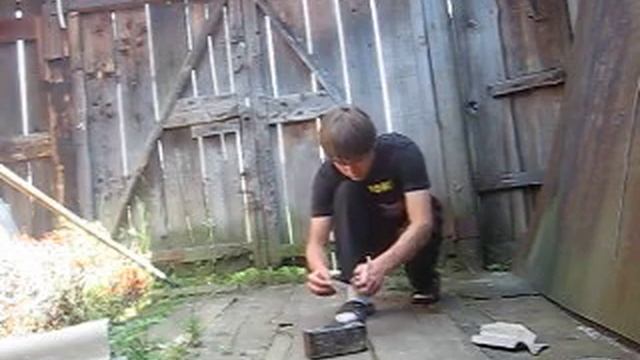 порох(силитра,уголь,сера).AVI