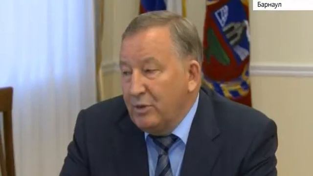 Александр Карлин наградил экс-руководителей крупных учреждений культуры края смотреть онлайн