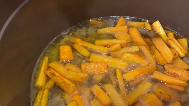 Очень вкусный плов из свинины! Нежнейшее мясо и рассыпчатый рис. Обалденное блюдо для всей семьи! смотреть онлайн