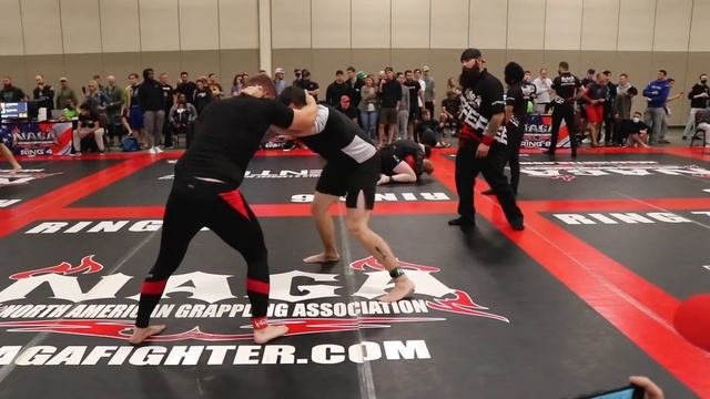 2 WRESTLERS vs 6 BJJ BLUE BELTS | NAGA Charlotte Grappling Championship смотреть онлайн
