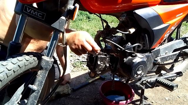 КАК НЕ НУЖНО ЭКСПЛУАТИРОВАТЬ МОПЕД!!! смотреть онлайн