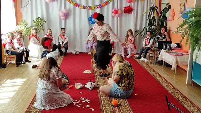 Сценка "Один день из жизни детского сада" смотреть онлайн
