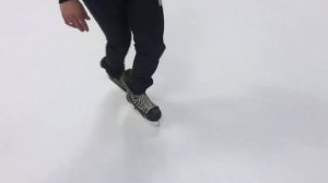 Урок 8 Катание спиной, скрестным шагом. Как кататься на коньках