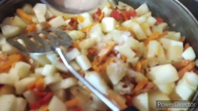 Славянск.07.09.22. Рассольник. Кабачковая икра. Хлеб.