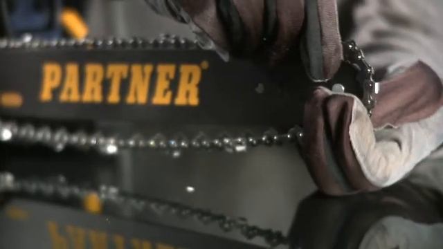 RU Partner The chainsaw sword chain and nuts HQ 16x9 смотреть онлайн