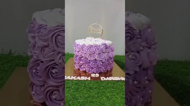 Flower design cake#flowers#purple#white#happyanniversary #chocolatecake#ganache#topper#cake#eggless смотреть онлайн