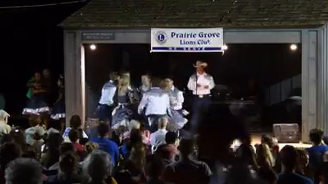 Git-R-Done gang 2018 record setting square dance. смотреть онлайн