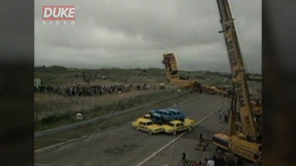 Stuntmania! Jumps, Crashes, Stunts and Smashes!