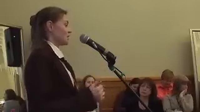 женщина года 1 смотреть онлайн