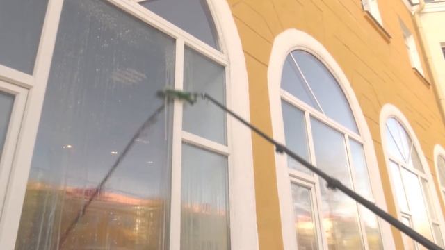 Мойка окон на фасаде здания г. Первоуральск