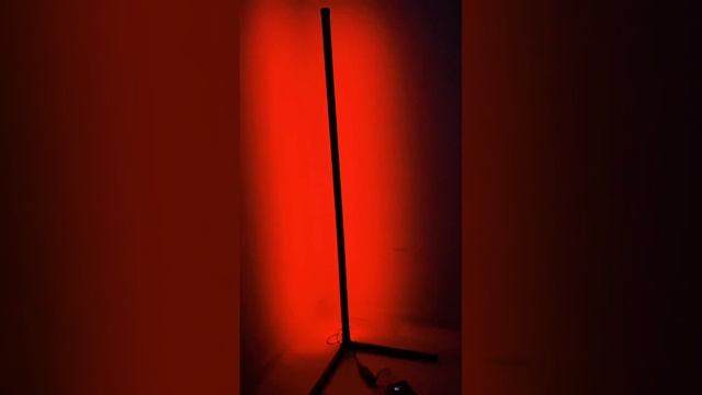 Угловая RGB лампа. 131 см. смотреть онлайн