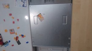 Как открыть посудомоечную машину во время работы