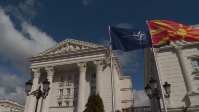 Продолжува шпанската серија во М-НАВ - новиот директор прв сосед на Али Ахмети? смотреть онлайн