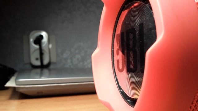 басс тест на колонке JBL charge 3 смотреть онлайн