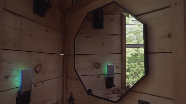 Living Out Our Childhood Dream in a Treehouse смотреть онлайн