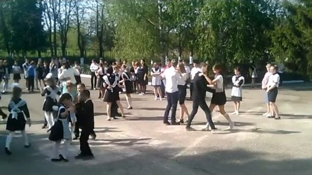 Вальс на линейке смотреть онлайн