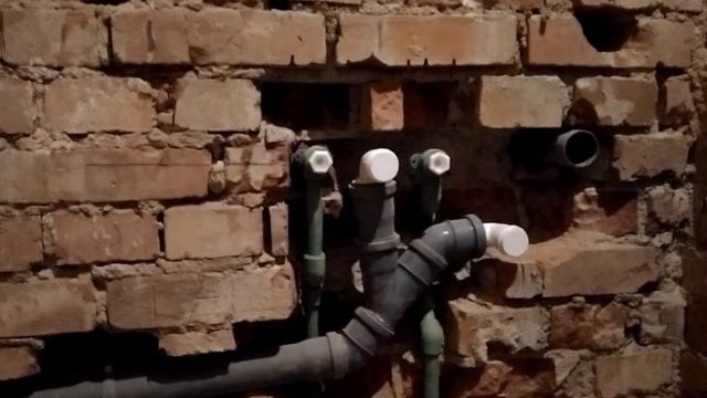 Техника разводки труб водопровода и канализации в немецком доме. смотреть онлайн