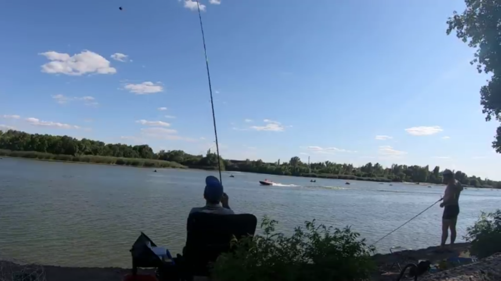 ФИДЕРНАЯ РЫБАЛКА НА ЛЕЩА ОСЕНЬЮ. ОПЫТ РЕШАЕТ. НАШЛИ КЛЮЧИК. смотреть онлайн