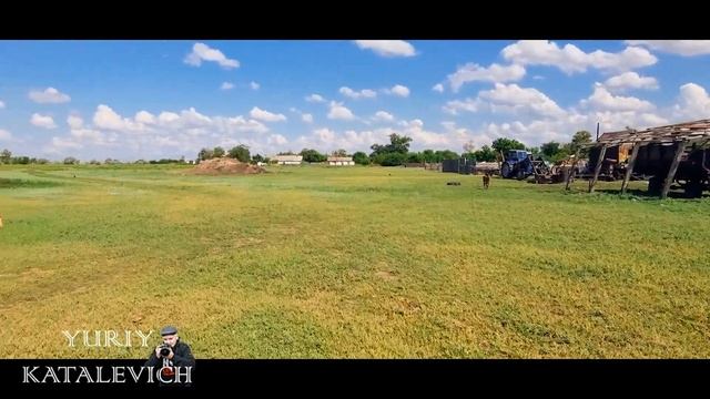 От телевышки пешком по степи на речку Убаган способ похудеть. Бывшая автобаза, жили семьи водителей смотреть онлайн