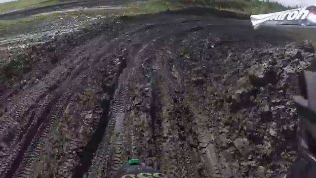 Кроссовый скутер на трассе смотреть онлайн