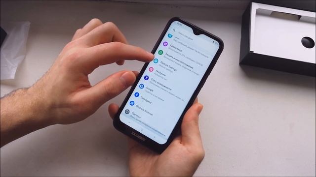 Распаковка DOOGEE Y8 - первенец компании на Android 9 Pie - предварительный обзор смартфона смотреть онлайн