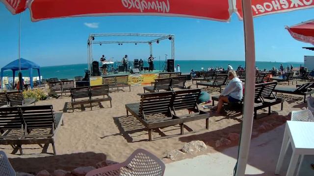 Крылья за спиной / третий семейный пикник Эклектика Керчь Героевское смотреть онлайн