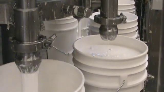 Pacific Packaging Machinery - Rotary Mass Flow Filler for Pails of Paint, Home Care смотреть онлайн