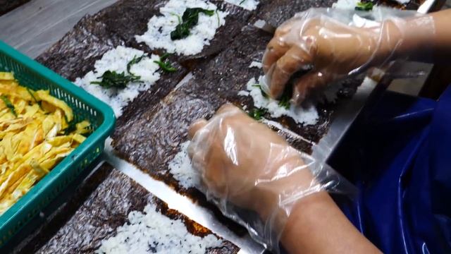 47년 경력, 줄서서 먹는 꼬마김밥 - 통복시장 기운네 / Mini Kimbap - Korean Street Food