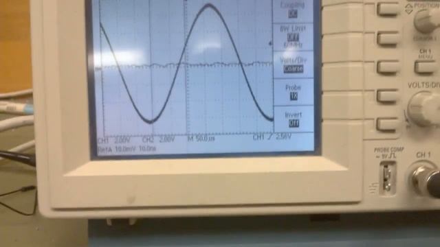 Tektronix TDS 210 Digital Oscilloscope (1997)