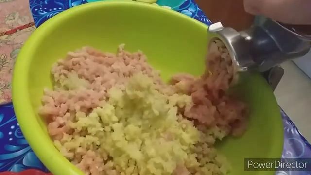 Тестирую новую ручную мясорубку... Чудо-техника смотреть онлайн