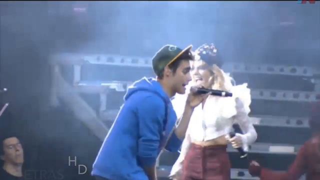 Martina Stoessel, Mercedes Lambre and Jorge Blanco Singing "Price Tag" by Jessie J смотреть онлайн