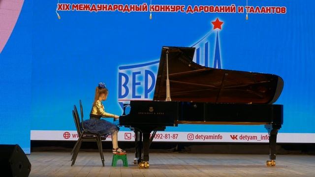 Деньщикова Мадина(7лет)- 1Весело-грустно,2 Забытый вальс смотреть онлайн