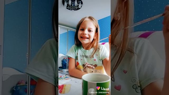 Раскрашивать своё красивое лицо красками смотреть онлайн