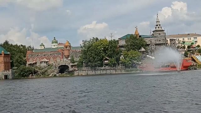 Милая безвкусица для счастливого детства - Этно Аквапарк в Сатке - часть 1 смотреть онлайн