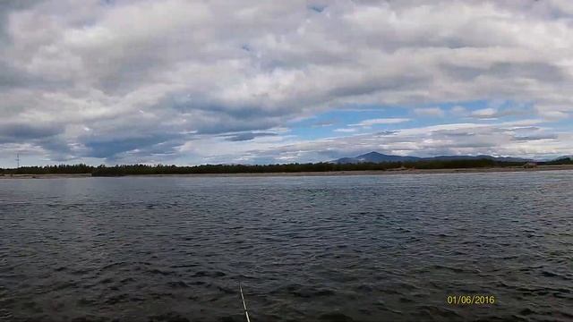 Рыбалка на Горбушу! Хотя бы раз в жизни нужно побывать на такой рыбалке!!! Колыма. смотреть онлайн