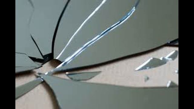 Приметы о зеркалах! Что делать если зеркало разбилось! смотреть онлайн