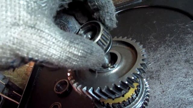 гольф 3 1,6 ремонт коробки! смотреть онлайн