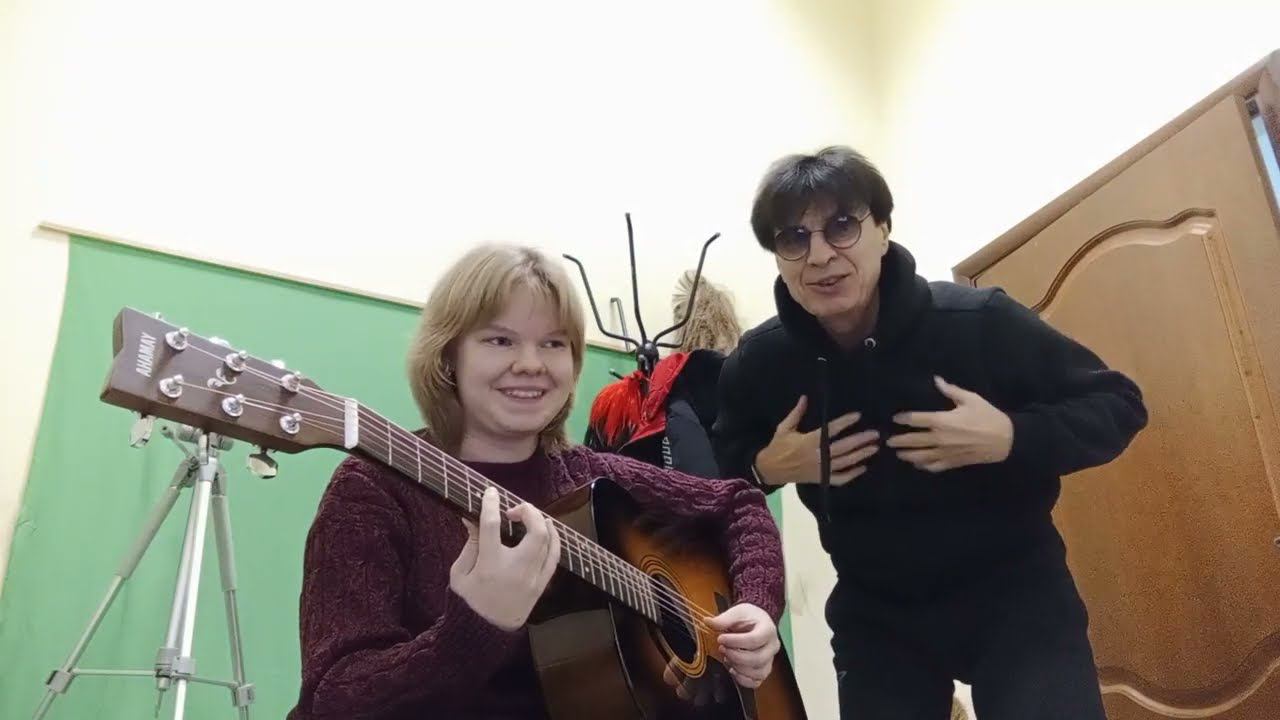 Michelle — Beatles на гитаре - фингерстайл - Кристина Романова - ученица Виктора Русинова