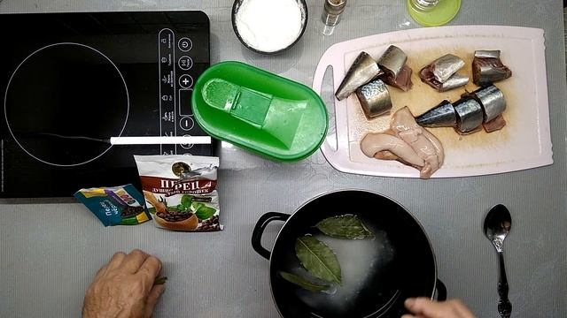 Малосольная скумбрия, пряного посола. смотреть онлайн